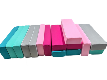 Jenga foam blokken - 15 elementen - blauw/groen/paars/roze/fuchsia