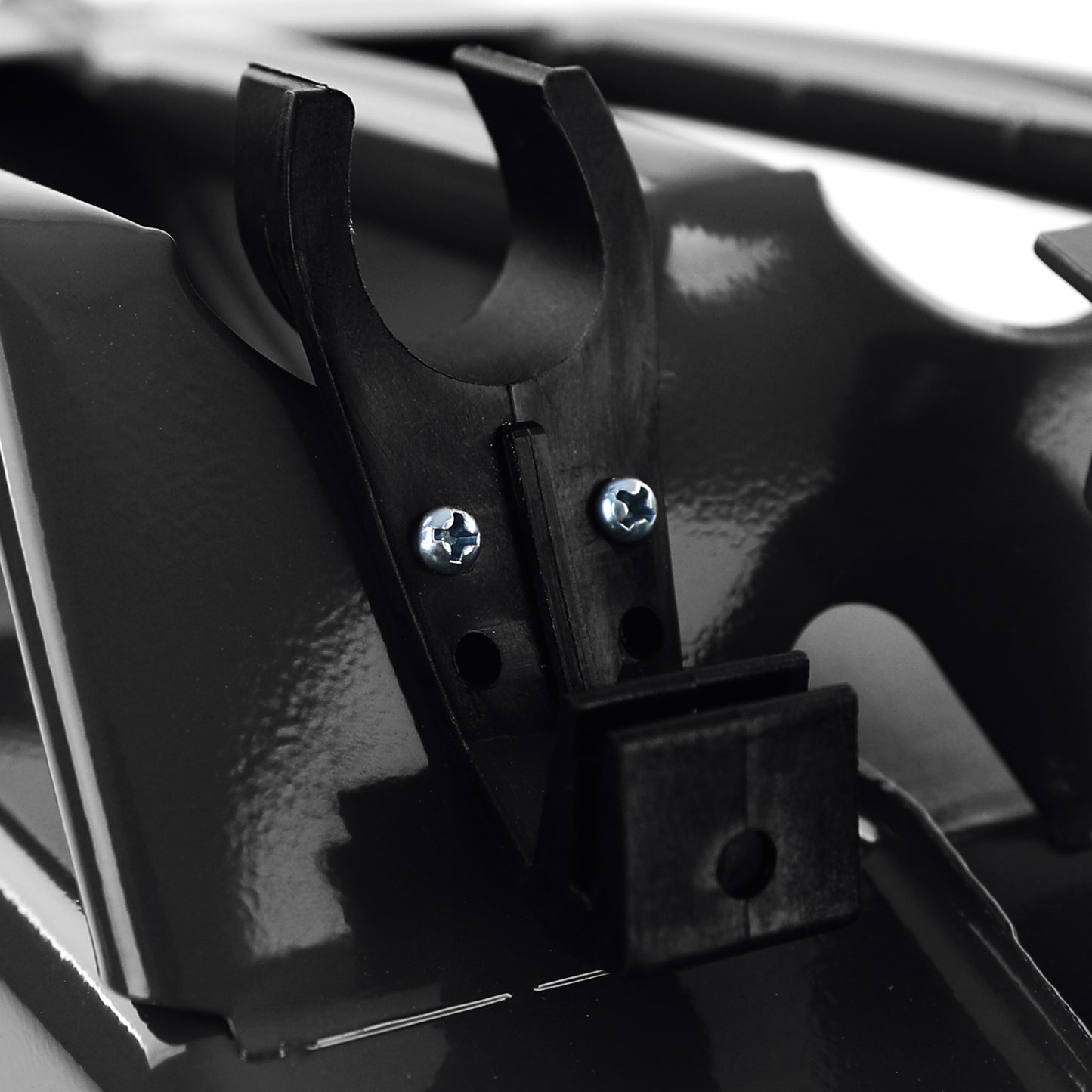JERRYCAN - 20L Metaal Inclusief Schenktuit - Zwart